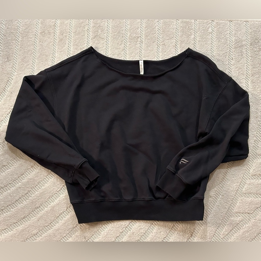 Fabletics Year Round Terry Off Shoulder Sweatshirt in Black - M - Picture 2 of 12
